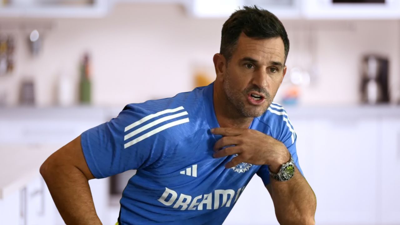 Ryan ten Doeschate Leaves India Coaching Staff, Set for Return to Kolkata Knight Riders 
